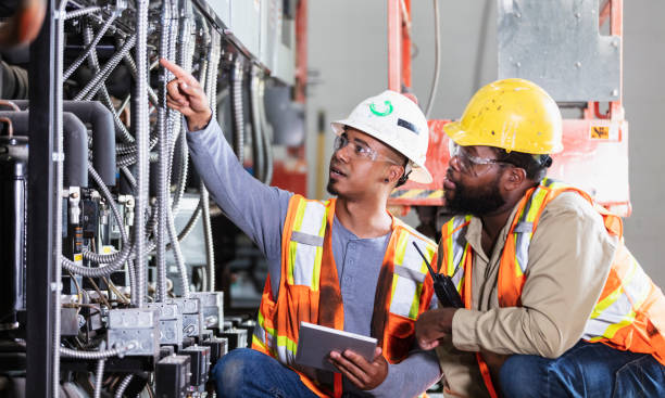 Best Licensed Electrician  in Nth Plains, OR